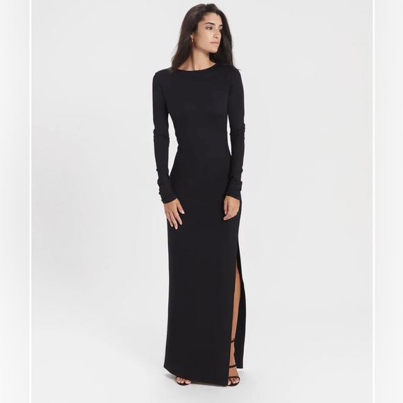 Marcella Dresses & Skirts - NWT Marcella Long Sleeve Black Gown Dress XS